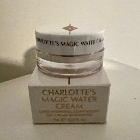 CHARLOTTE'S MAGIC WATER CREAM - Picture 2 of 5